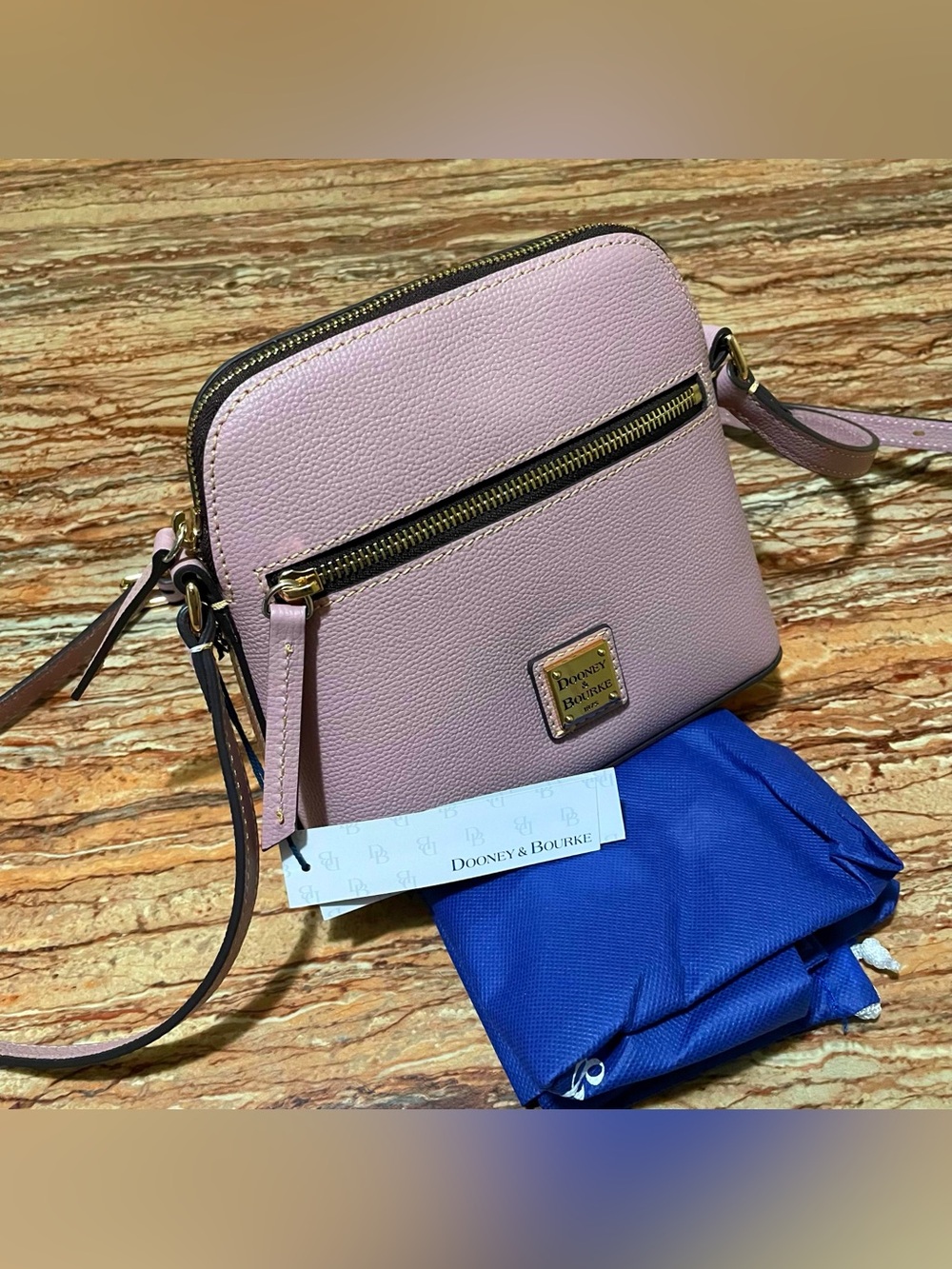 Dooney & Bourke